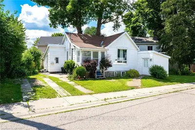 67 Blandford Street, Woodstock, On N4s 7h8
