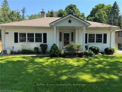 28 Ann Street, Tillsonburg, On N4g 3x8