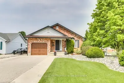 6 Seneca Place, Woodstock, On N4t 1r4