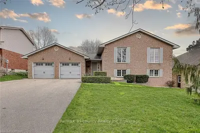 6 Cardinal Court, Tillsonburg, On N4g 4s6