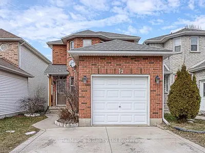 32 Canrobert Street, Woodstock, On N4s 8w8