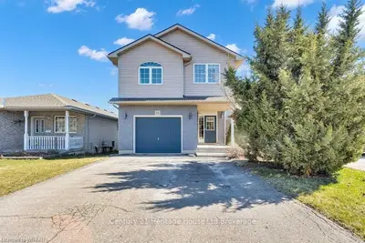 16 Crusoe Place, Ingersoll, On N5c 4g2