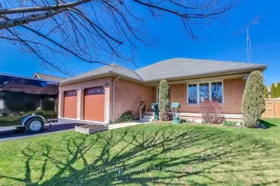 122 Glendale Drive, Tillsonburg, On N4g 5v9