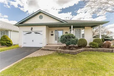 127 Wilson Avenue, Tillsonburg, On N4g 5t3