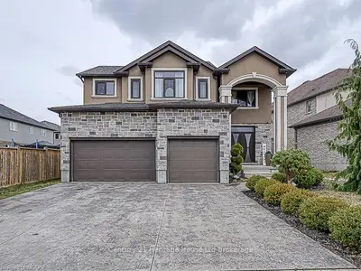 762 Spitfire Street, Woodstock, On N4t 0b1