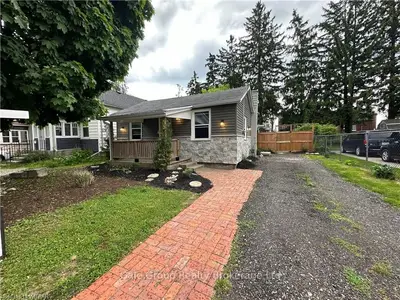 732 Nelson Street, Woodstock, On N4s 4j0