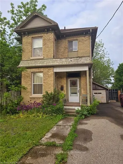 125 Oxford Street, Woodstock, On N4s 6a6
