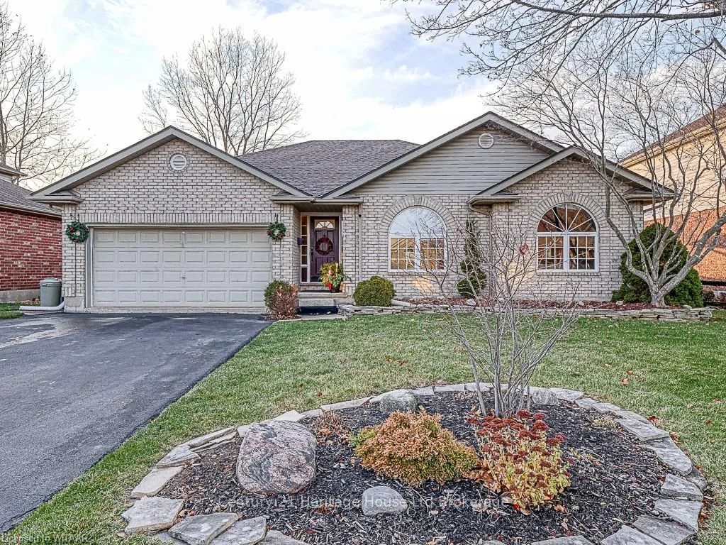 19 DOGWOOD Drive, Tillsonburg, ON N4G 5S5
