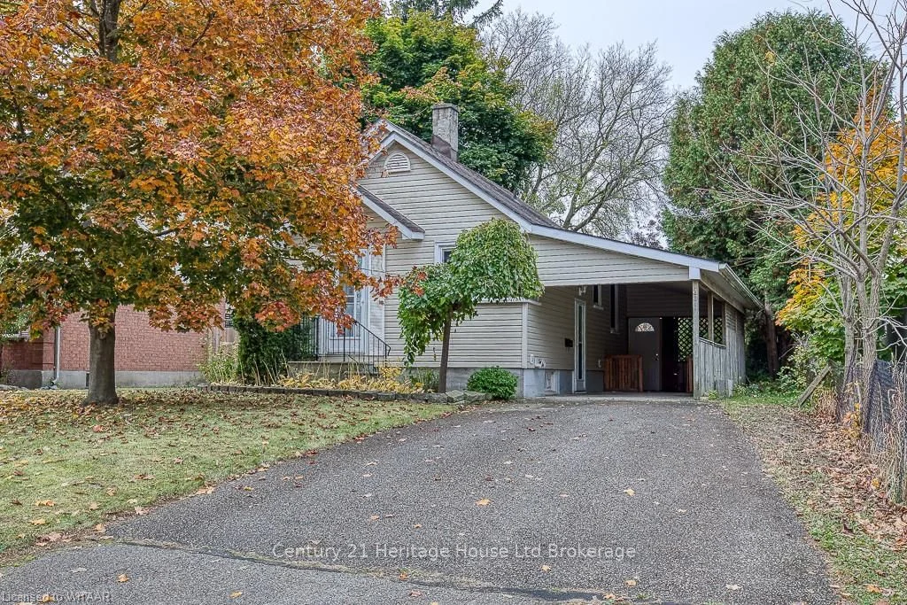 166 BOND Street, Ingersoll, ON N5C 3B1