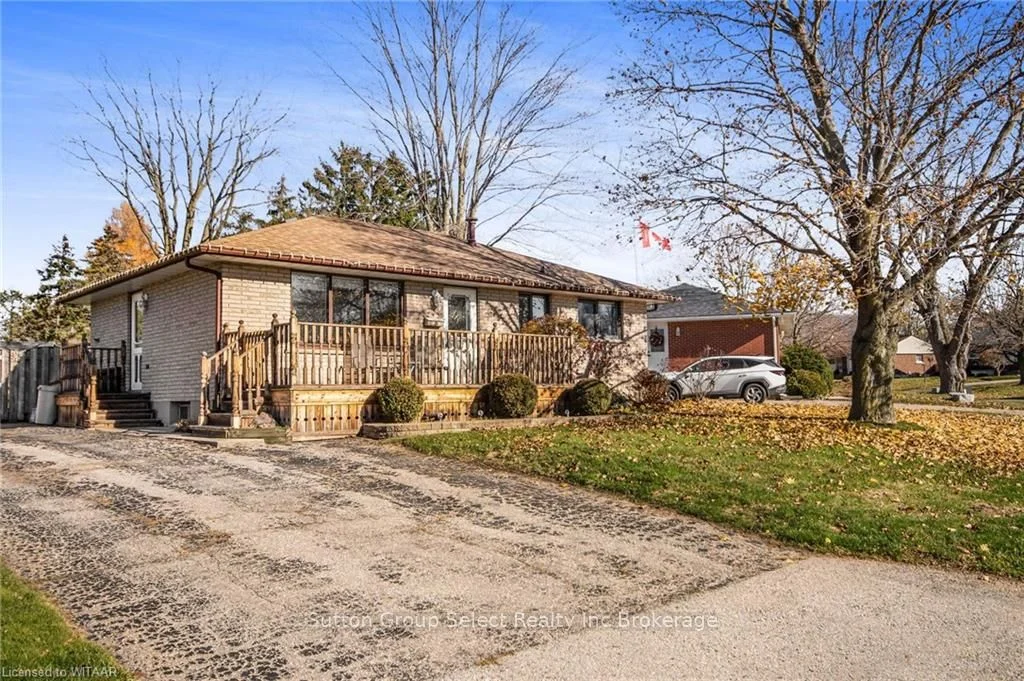 26 CHISHOLM Drive, Ingersoll, ON N5C 2C4