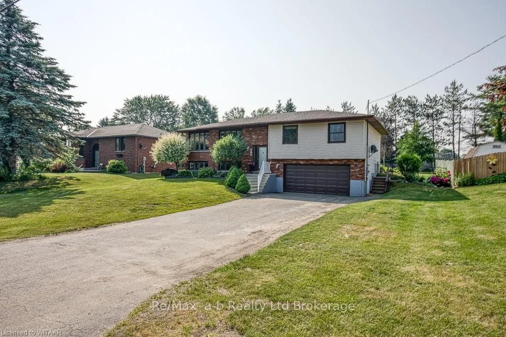 441 King Street W, Ingersoll, On N5c 3j7