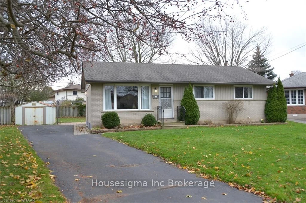 121 Lyndale Crescent, Woodstock, On N4s 7s8