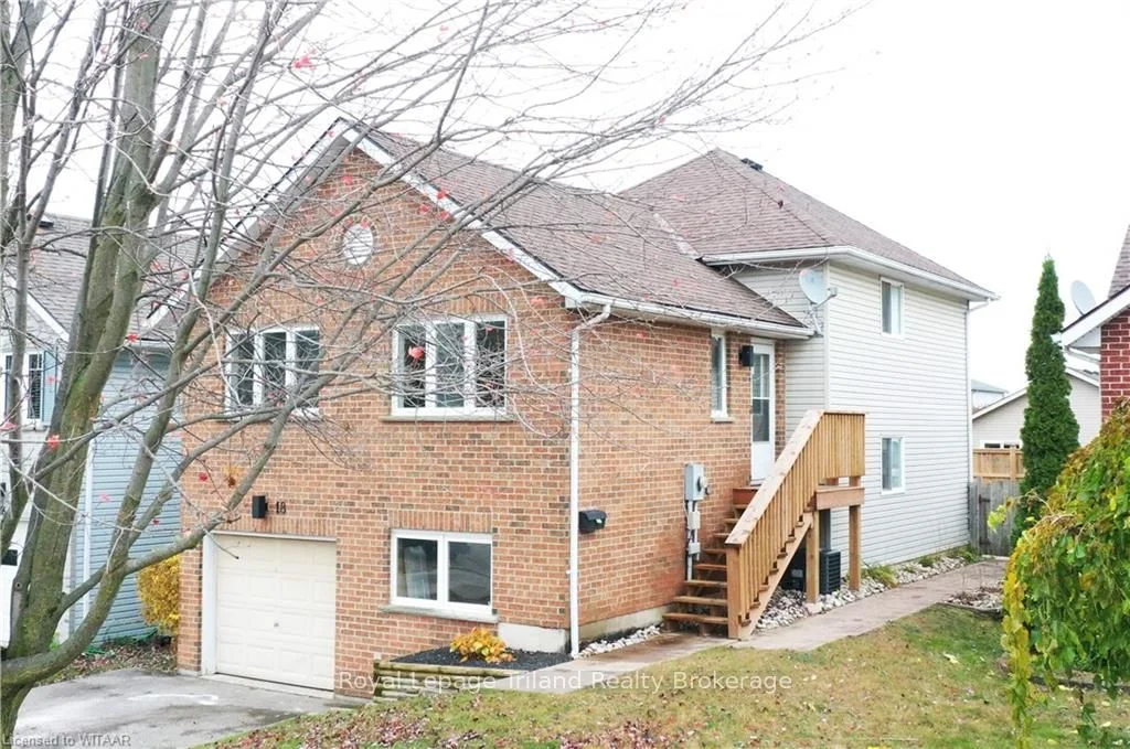 18 Magnolia Drive, Tillsonburg, On N4g 5n9