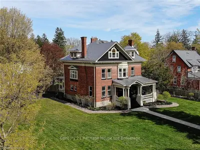 350 LIGHT Street, Woodstock, ON N4S 6J3