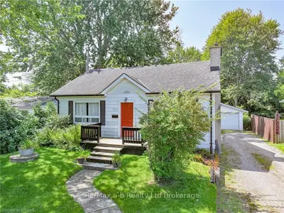 1351 KOSTIS Avenue, London East, ON N5V 3E3