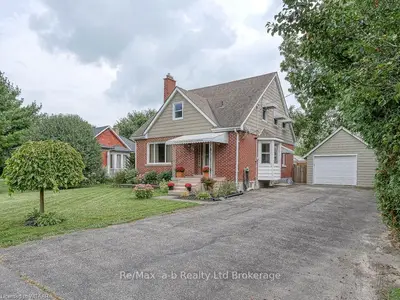 22 CROSS Street, Ingersoll, ON N5C 1B2