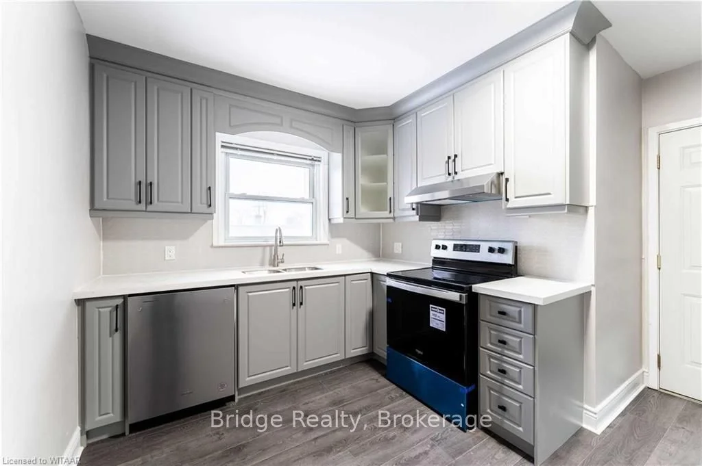 208 HURON Street, Woodstock, ON N4S 7A1