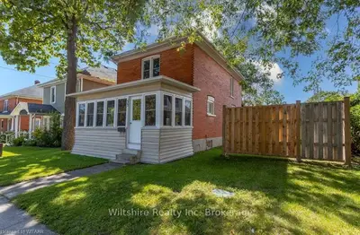 33 TILLSON Avenue, Tillsonburg, ON N4G 2Z7