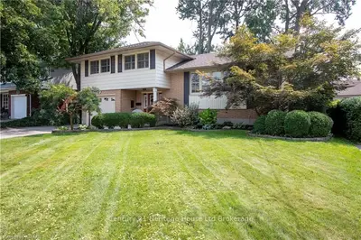 840 HUGHSON Street, Woodstock, ON N4S 4P7
