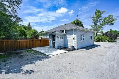 422 QUEEN Street, Norfolk, ON N4B 2L3