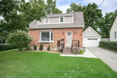 181 CARDIGAN Street, Woodstock, ON N4S 1Z3