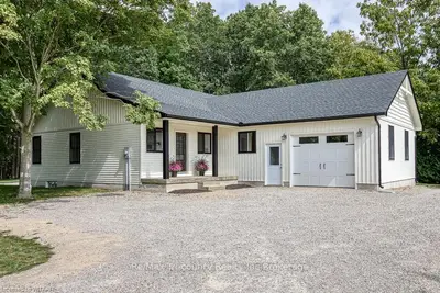 22 MILNE Street, Norfolk, ON N0E 1X0
