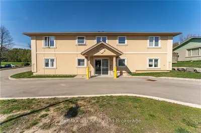 25 WOODCOCK Drive 101, Tillsonburg, ON N4G 4M3
