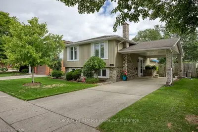 200 ABBOTT Place, Woodstock, ON N4S 8J7