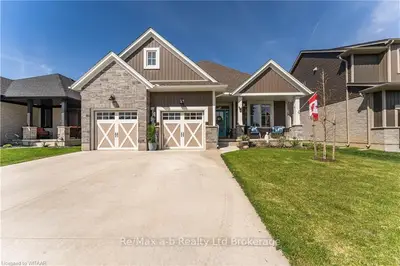 23 LOWRIE Crescent, Tillsonburg, ON N4G 0H5