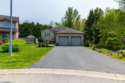 11 CATALPA Court, Tillsonburg, ON N4G 5R7