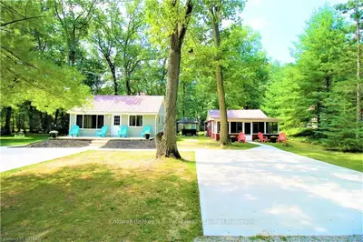 9956 NORTHVILLE Crescent, Lambton Shores, ON N0M 2N0