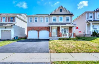 15 MAVIN Street, Brantford, ON N3T 6N1