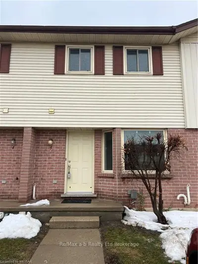 1093 NELLIS Street 5, Woodstock, ON N4T 1P5