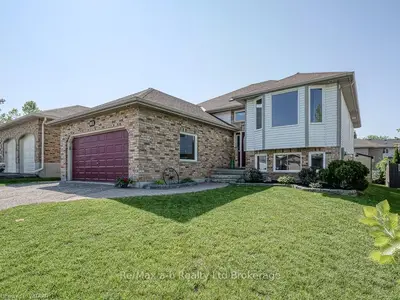 462 NOVA SCOTIA Court, Woodstock, ON N4S 8Y9