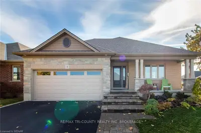 31 HOGARTH Drive, Tillsonburg, ON N4G 0C3