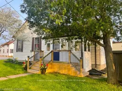 63 HURON Street, Woodstock, ON N4S 6Z4