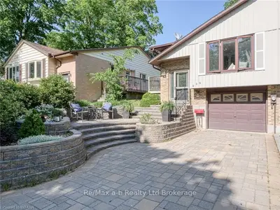 256 VANSITTART Avenue, Woodstock, ON N4S 6G2
