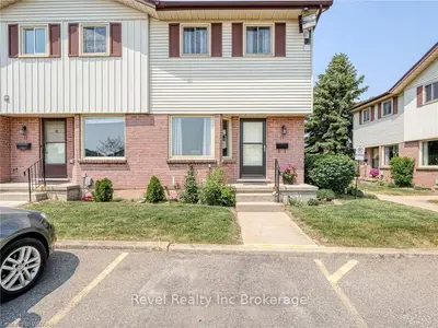 1135 NELLIS Street 13, Woodstock, ON N4T 1P7