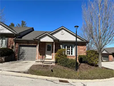 531 NOVA SCOTIA Court 18, Woodstock, ON N4S 8Z3