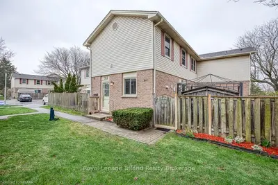 230 Clarke Road 8, London East, ON N5W 5P5