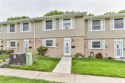 150 CONCESSION Street E 11, Tillsonburg, ON N4G 1P9
