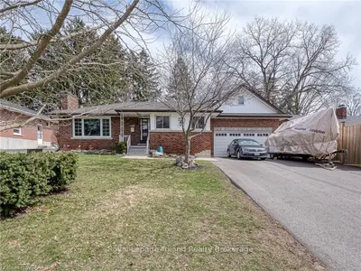 228 VICTORIA Street N, Woodstock, ON N4S 6W3