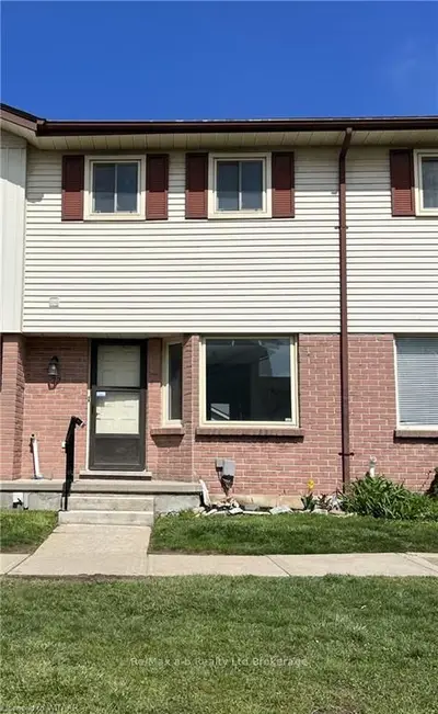 1115 NELLIS Street 22, Woodstock, ON N4T 1P6