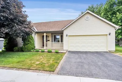 11 BRASHER Drive, Tillsonburg, ON N4G 5T2