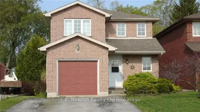 67 Kara Lane, Tillsonburg, ON N4G 5M2
