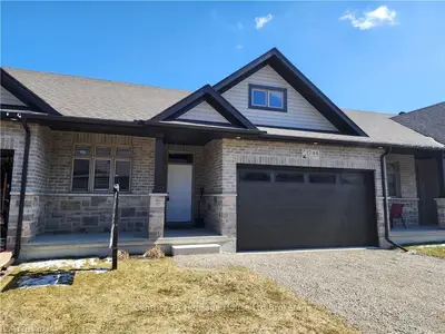 44 MAIN Street E 15, East Zorra-Tavistock, ON N0J 1M0