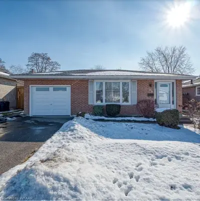 14 Chippewa Avenue, Woodstock, ON N4T 1A1