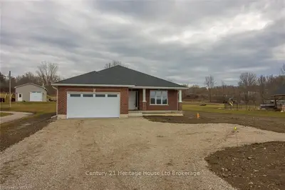 584856 BEACHVILLE Road, South-West Oxford, ON N4S 7V6
