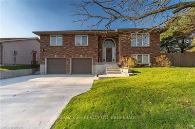 16 OWL Drive, Tillsonburg, ON N4G 5P1