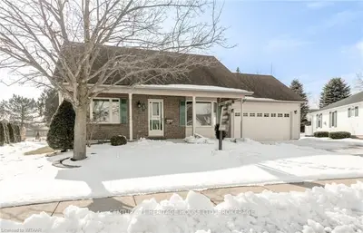 3 BRASHER Drive, Tillsonburg, ON N4G 5T2
